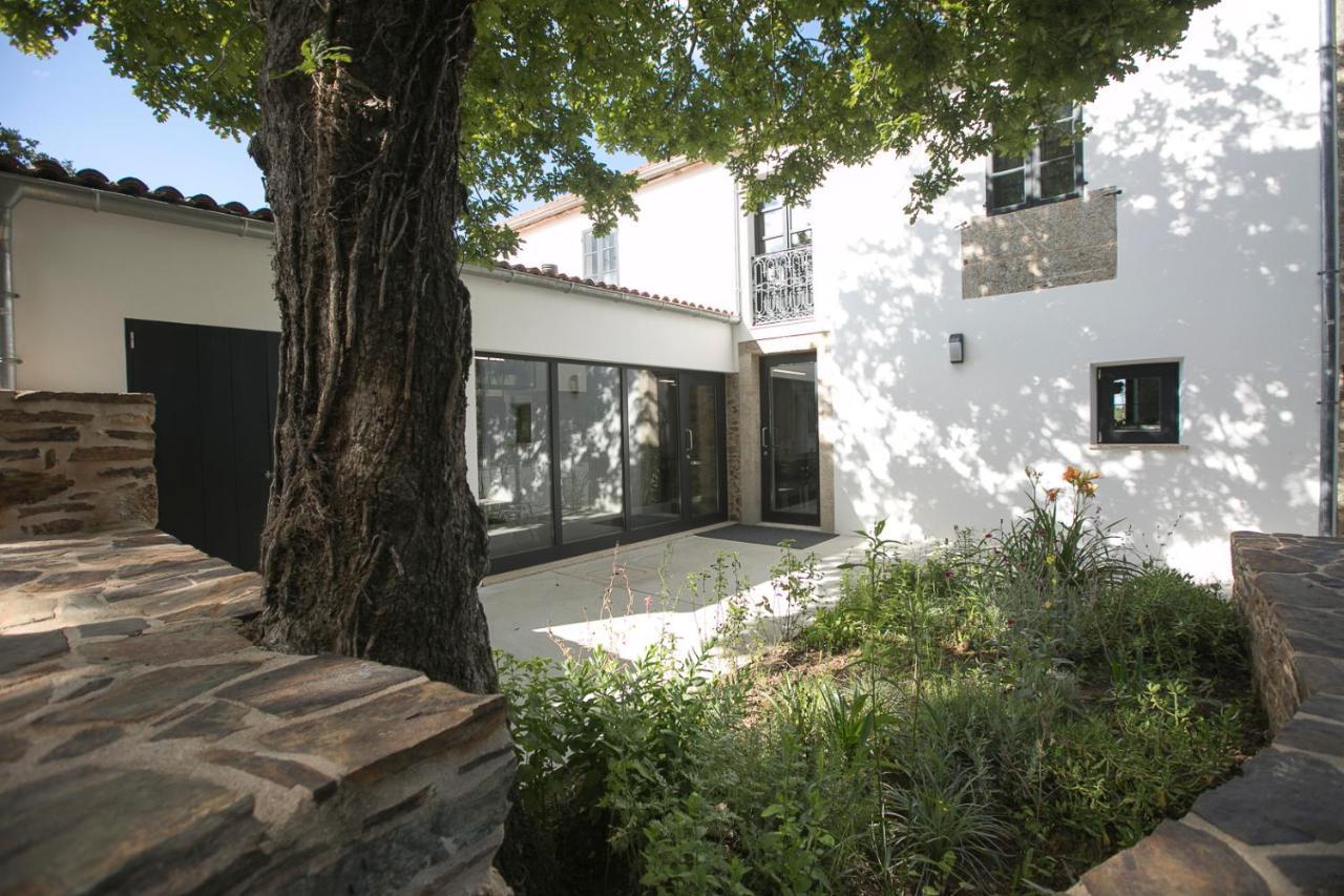 Albergue O Fervello Lavacolla Exterior photo